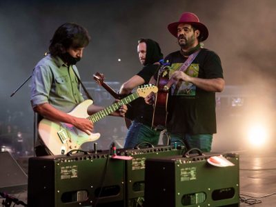 Gala rockera de DLD, Los Claxons, y Rebel Cats