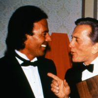 ¿Cómo es la mansión de Julio Iglesias, llamada la “casita del terror” por sus exempleadas?