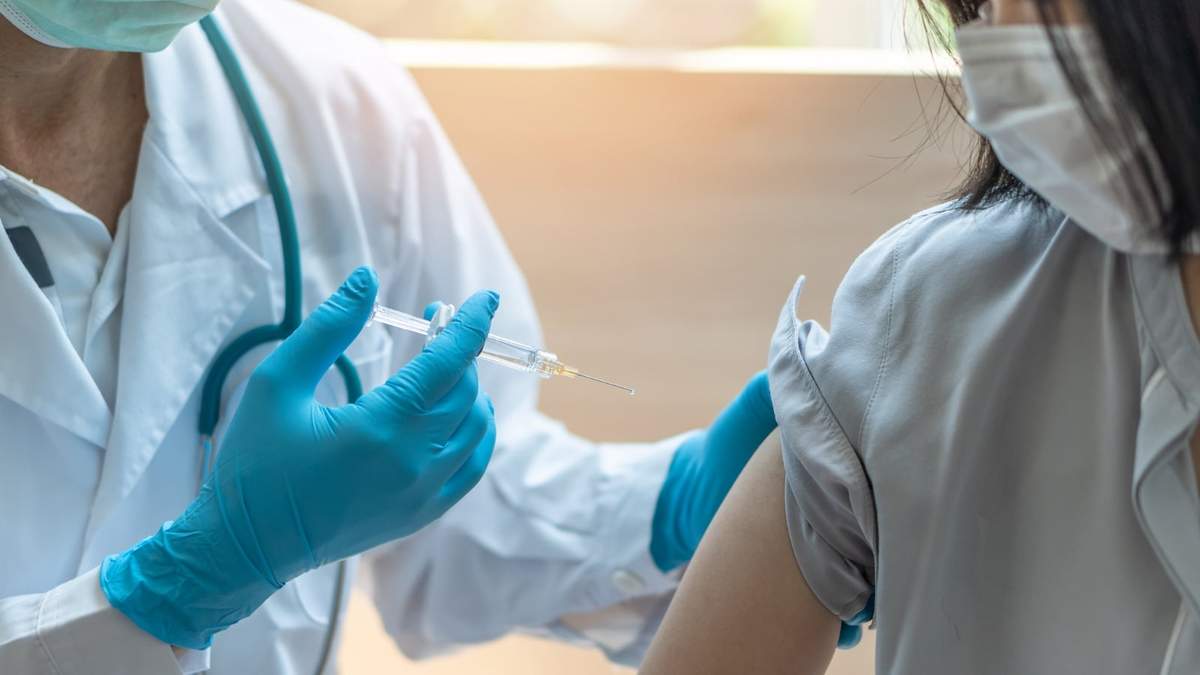 Vacunación contra el coronavirus. Fuente: (Twitter)