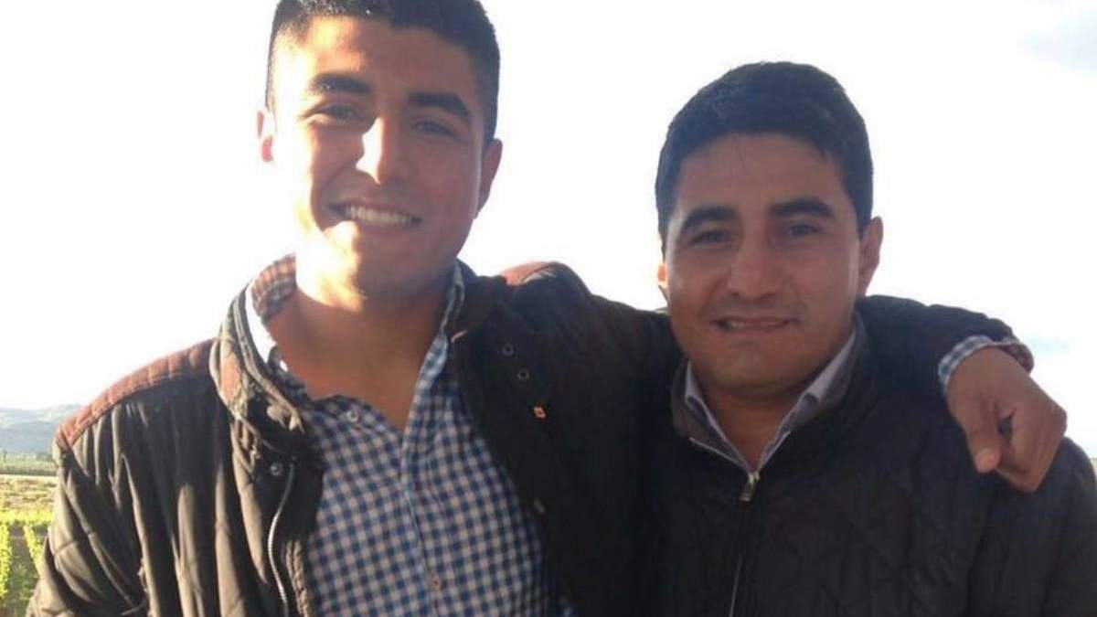 El boxeador compartió una foto en la que aparece con su hijo recién fallecido