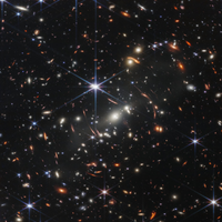 Belleza galáctica: la NASA revela en una fotografía “la luz más antigua” del universo