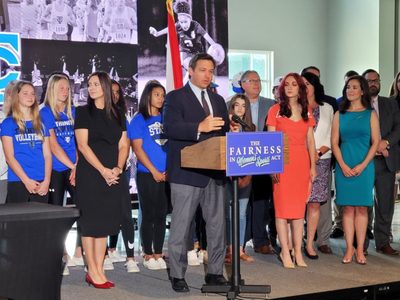 Florida prohíbe a mujeres transgénero participar en "deportes para niñas"