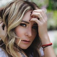 ¡Puro fuego! Geraldine Bazán incendia todo con esta postal en la playa ¿Se ve de más? Comprobalo
