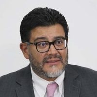 Reyes Rodríguez Mondragón abandona instalaciones del TEPJF tras exigencia de renuncia