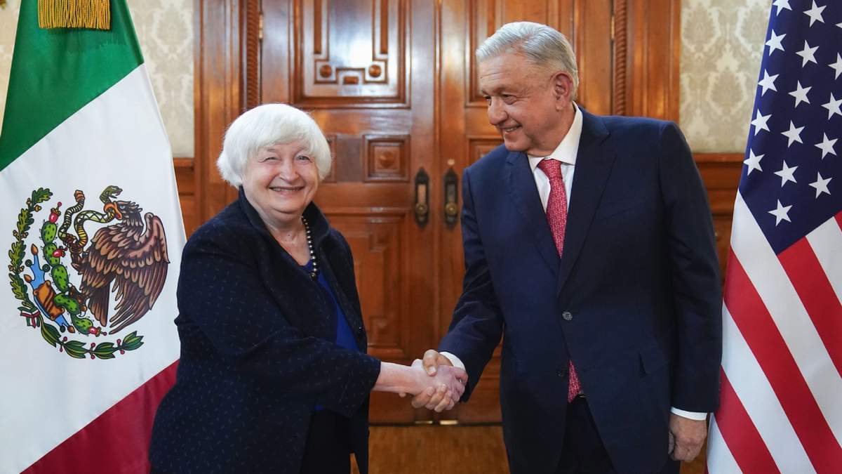 La secretaria del Tesoro, Janet Yellen, con el presidente López Obrador en Palacio Nacional