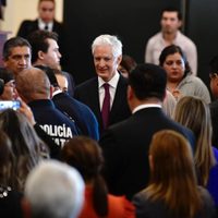 Acusan a Alfredo del Mazo de operar contra Alejandra del Moral a cambio de una embajada