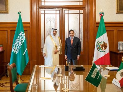Arabia Saudita busca invertir en México; se reúne con titular de Hacienda