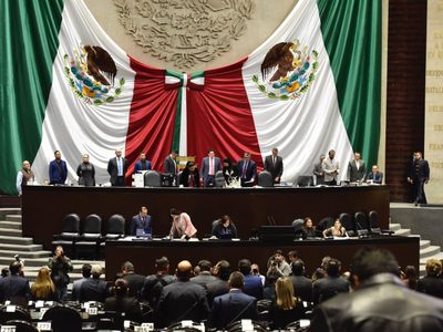 Morena asegura que dará prioridad a reformas sobre jornada laboral y salarios mínimos