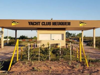 Saquearon 16 casas de una villa privada ubicada en el lago Mari Menuco