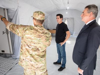 Rossi y De Pedro recorrieron el Hospital Militar Reubicable ante el avance del coronavirus