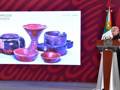 AMLO recrimina a Francia su resistencia para devolver piezas arqueológicas a México