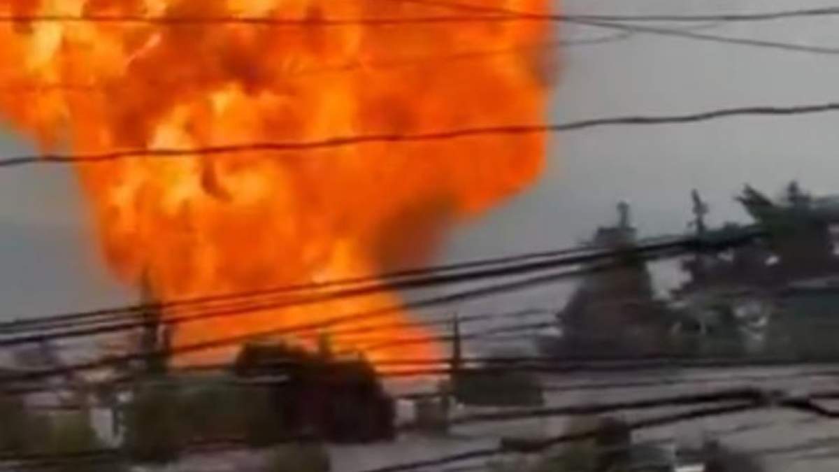 Explosión de tres pipas de presunto "huachicol" de gas en Tepeaca, Puebla