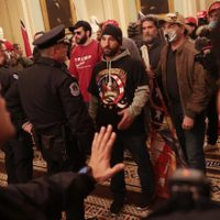 Delatados por las fotos: activistas que asaltaron el Capitolio pierden sus trabajos