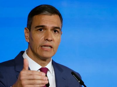 Aumenta la tensión con España: Pedro Sánchez advirtió que “las motosierras son amenazas”
