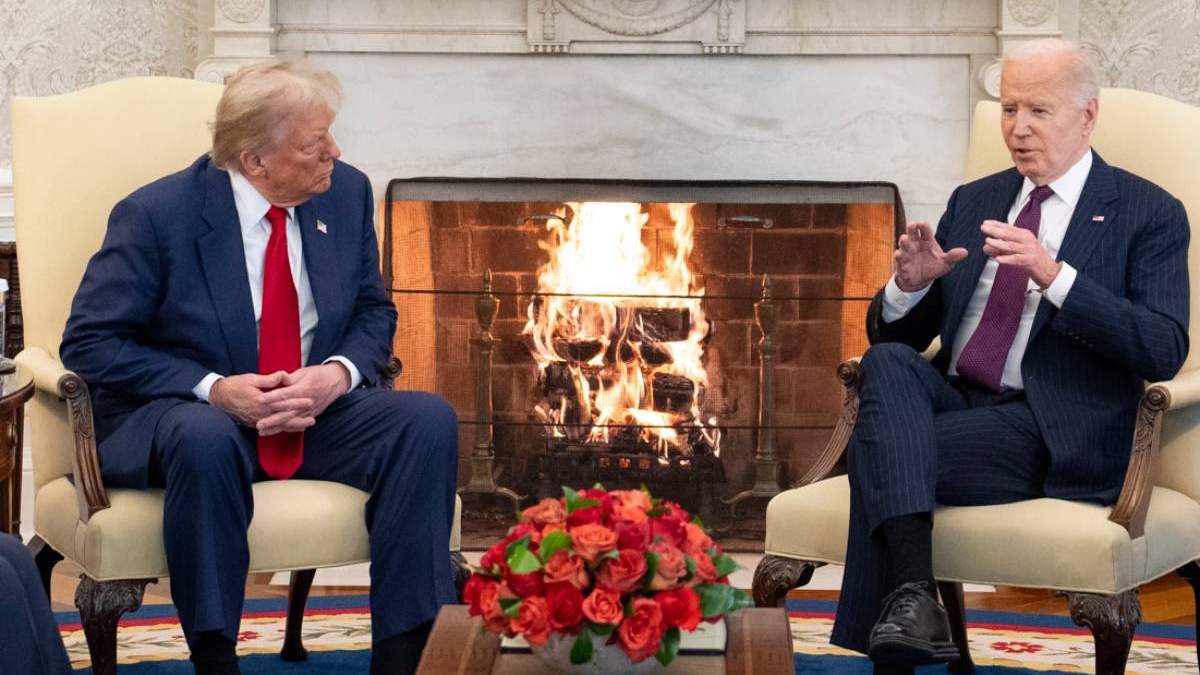 En imagen del 11 de noviembre de 2024, Donald Trump y el entonces presidente Joe Biden