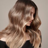 El truco de las abuelas para tener el cabello sedoso y largo usando 3 productos que seguro tenés en casa