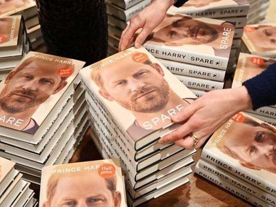Críticas de Harry podrían impulsar cambios en la realeza