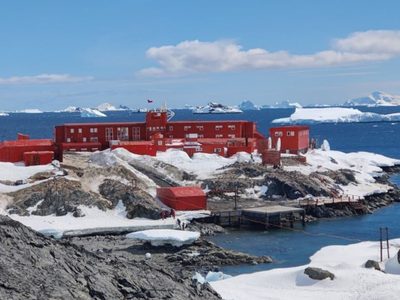 Se registran dos sismos en la Antártida y el centro de Chile