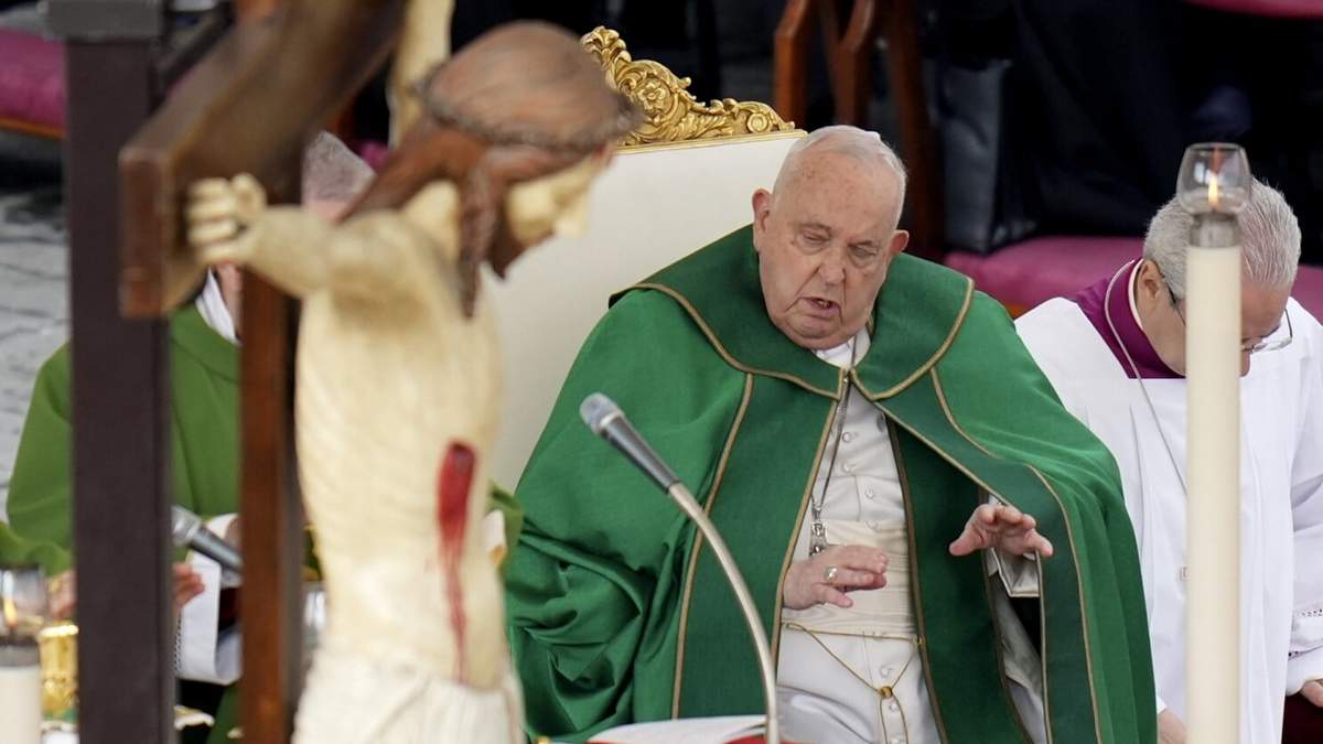 Sheinbaum desea pronta recuperación al papa Francisco