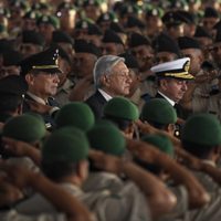 ¿Militarizar o democratizar al Estado?