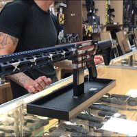 EU formaliza acusación contra tres proveedores de armas para el Cártel de Noreste