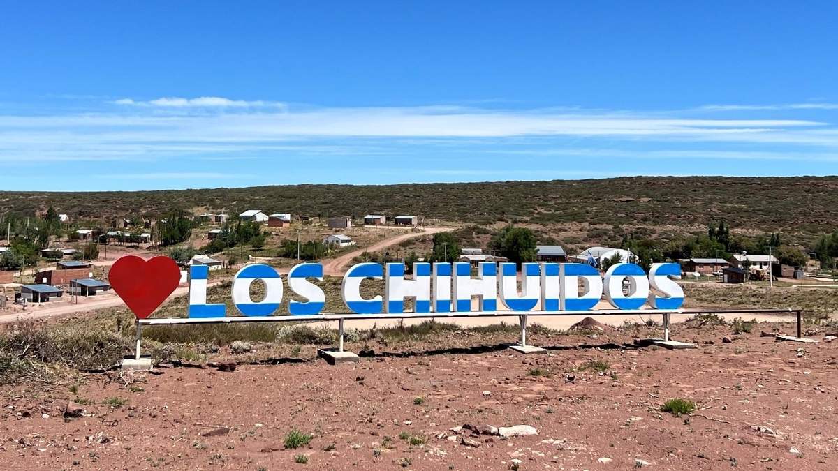 Los Chihuidos avanza hacia la energía renovable: comenzó la construcción del parque solar