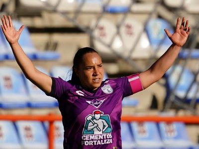 Con dos goles de Charlyn Corral, Pachuca venció a Rayadas