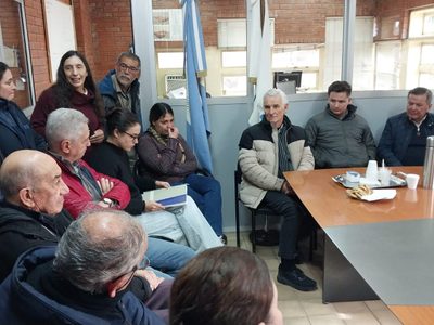 Trabajadores del INTI se movilizan contra el decreto de Milei