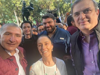 Las “corcholatas” Claudia Sheinbaum, Adán Augusto y Marcelo Ebrard marchan unidos con AMLO (Video)