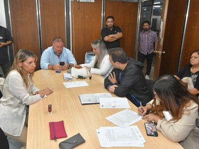 Paritarias: El Gobierno retoma las reuniones con gremios