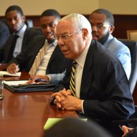 Murió Colin Powell, primer secretario de Estado afroamericano, por causas de covid-19