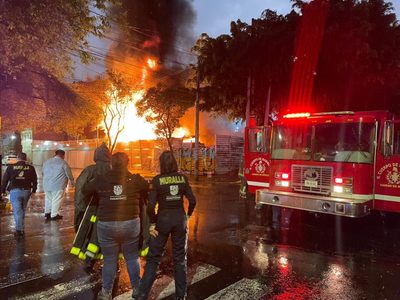 Incendio en un predio de Buenavista deja 2 muertos y decenas de evacuados