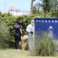 Encontraron muerto a un hombre en una plaza del barrio Villa Farrel
