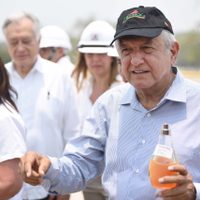 Nos entregaron a Pemex en situación 'decadente”, pero ya logramos su estabilidad: AMLO