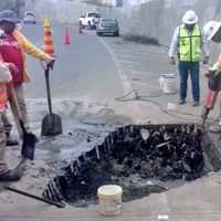 Hundimiento en Paso Exprés, por escurrimiento de aguas negras: SCT