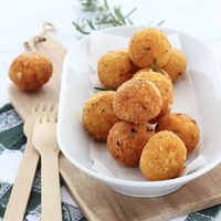 Aprovechá la polenta que te sobró del día anterior: hacé esta receta de bocaditos fácil y sin gluten