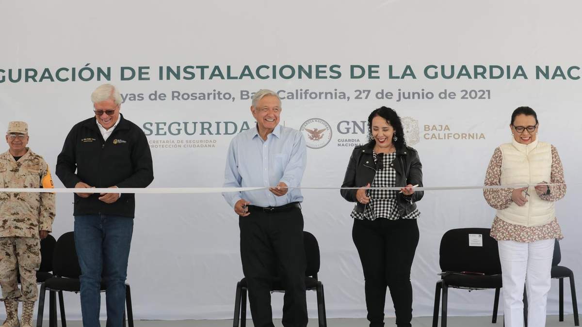 El mandatario durante su visita en Rosarito, Baja California.
