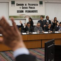 Hacienda destaca la aprobación del paquete económico, pero señala resistencia al cambio