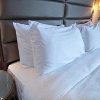 Con pocos ingredientes y de la forma más fácil: el truco para dejar como nuevo el respaldar de tu cama