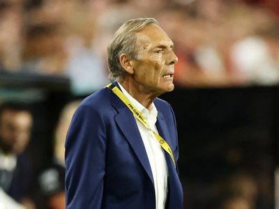 Se pierde el próximo partido: un jugador de Boca salió lesionado del partido contra el Bayern Múnich