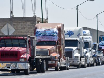Transportistas alistan megamarcha para este miércoles