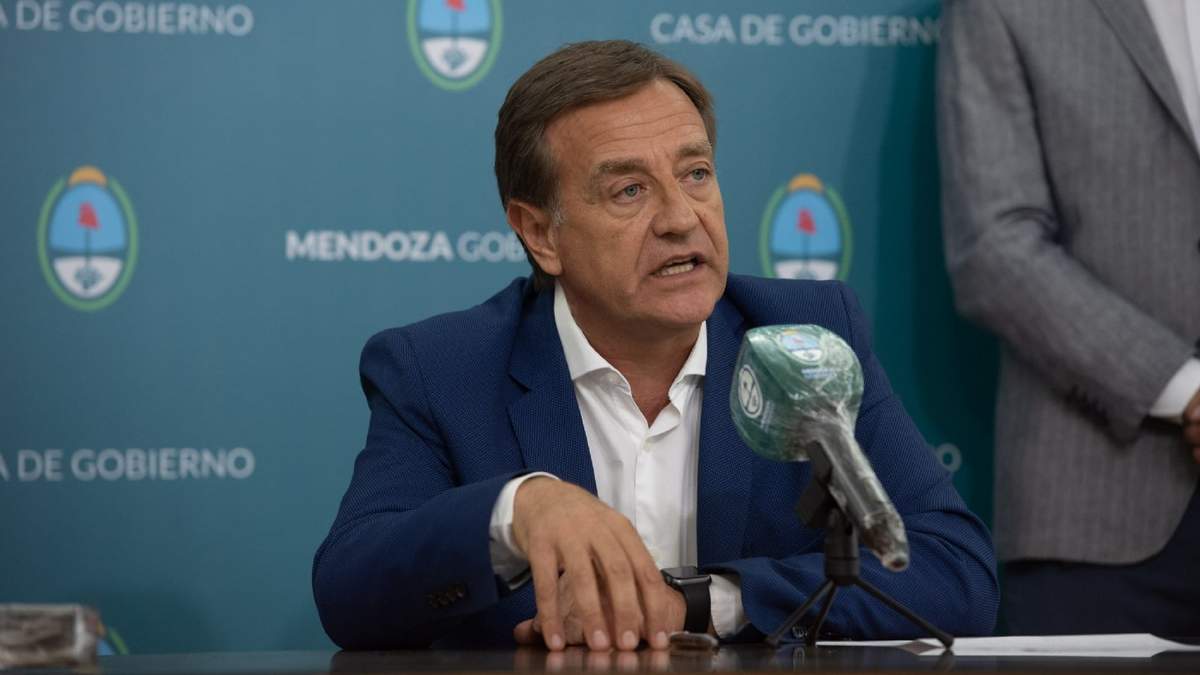Rodolfo Suárez, gobernador de Mendoza. Fuente: (Instagram)