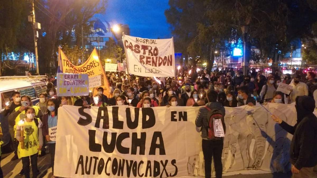 Autoconvocados de la Salud en una protesta. Fuente: (Twitter)