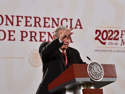 AMLO anuncia gira en el país para explicar su reforma eléctrica