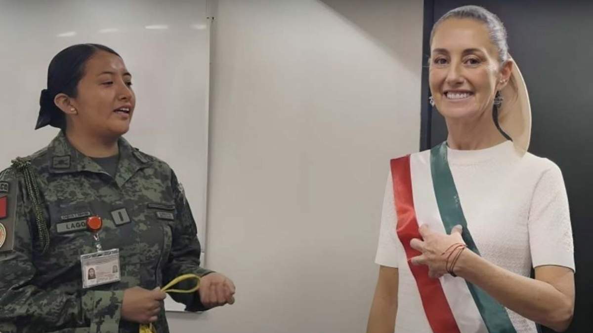Claudia Sheinbaum compartió imágenes el sábado de su prueba de banda presidencial previo a su toma de protesta