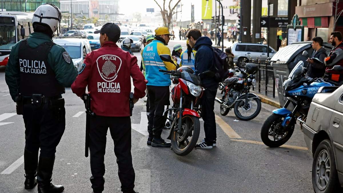 Control Policía de la Ciudad. Fuente: (Instagram).