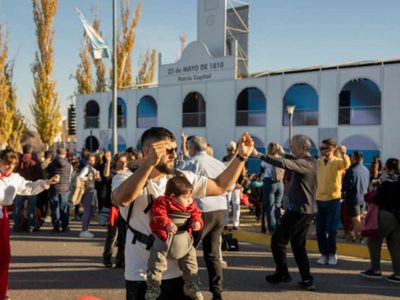 Más de 90 mil personas celebraron el 25 de Mayo en Neuquén