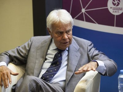 González reitera su apoyo a Guaidó y reclama el rechazo internacional a la "tropelía" de Maduro