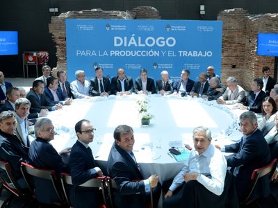 Maniobra silenciosa: un grupo de empresarios quiere asesorar al Gobierno luego de la cuarentena