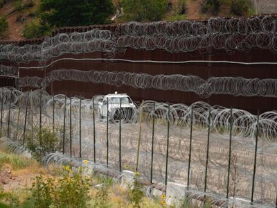 Arrestos en la frontera sur de EU caen 33% en julio, su nivel más bajo en 46 meses